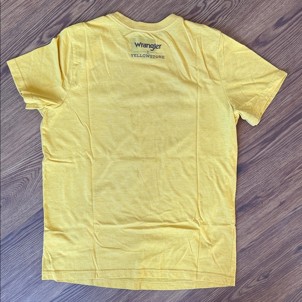Wrangler Yellow Dutton Ranch T-Shirt - Picture 4 of 4